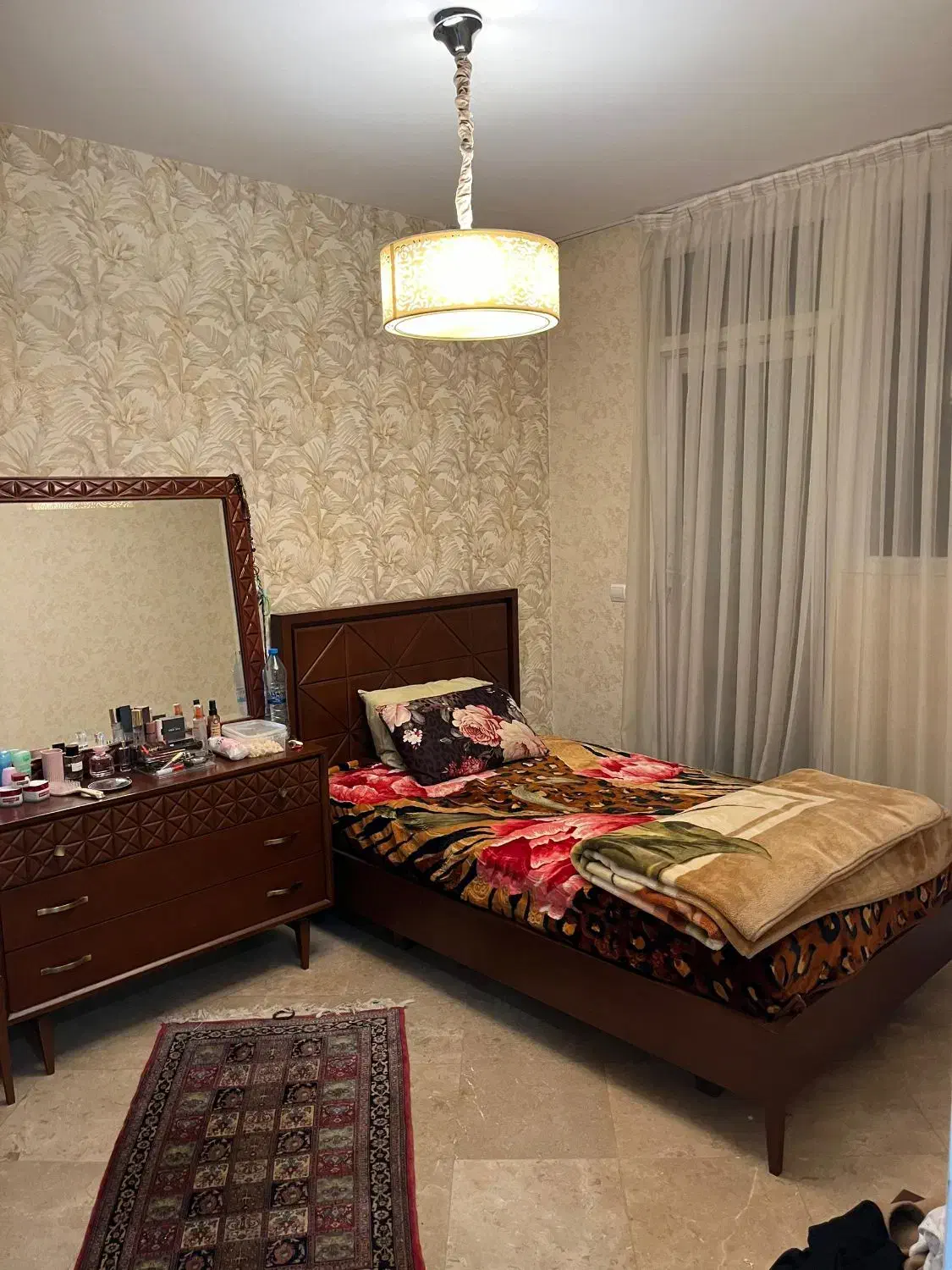 ۱۵۰متر شخصی/۳خواب/ بسیار تمیز/ چیتگر‌ کوهک طلوع ها