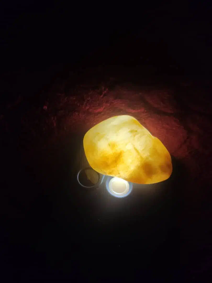 یه سنک خاص|جواهرات|رشت, پسیخان|دیوار