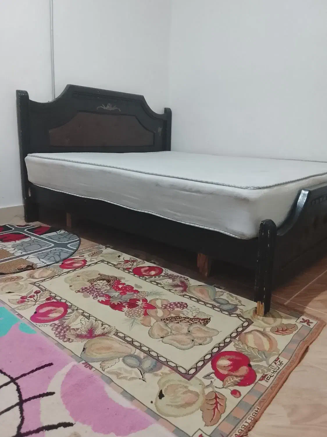 تخت خواب و دوشک فنری|تخت و سرویس خواب|تربت‌حیدریه, ۴۵ متری|دیوار