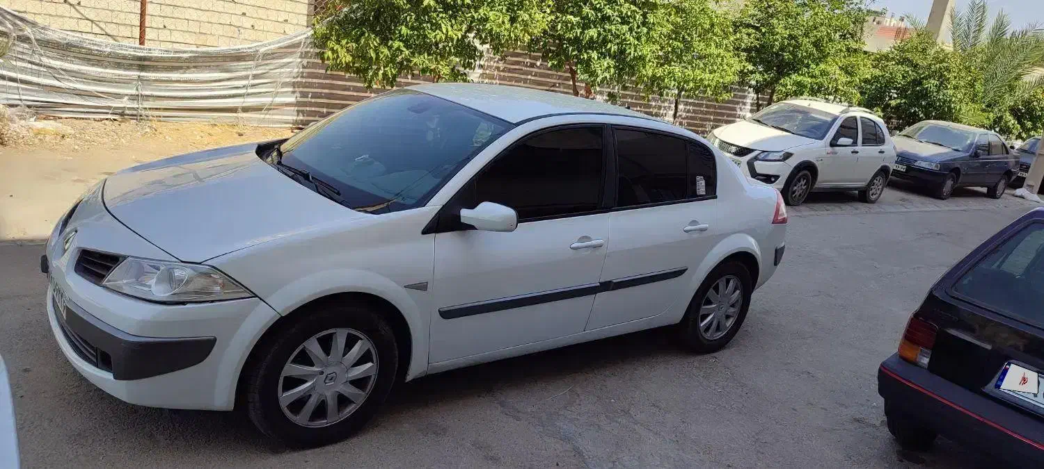 مگان 2000 مدل89 اتومات|خودرو سواری و وانت|شیراز, بریجستون|دیوار