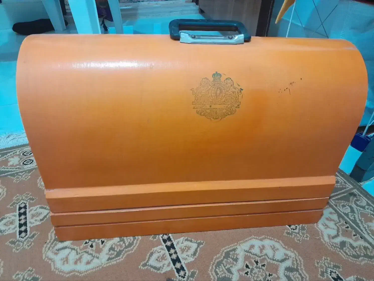 چرخ خیاطی نو|چرخ خیاطی و ریسندگی|کاشان, عربها|دیوار