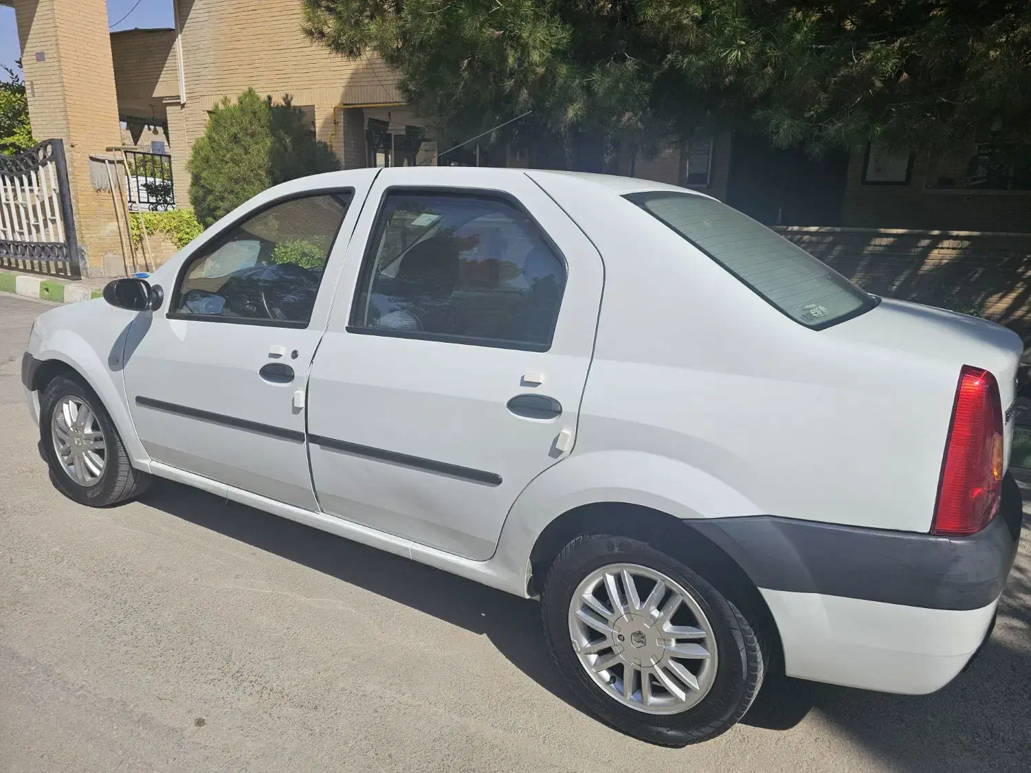 النود ۹۶ بدون رنگ ۲۰۰هزارکیلومتر|خودرو سواری و وانت|شیراز, ارم|دیوار