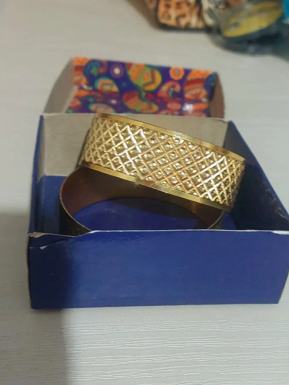 النگو|بدلیجات|بهار, |دیوار