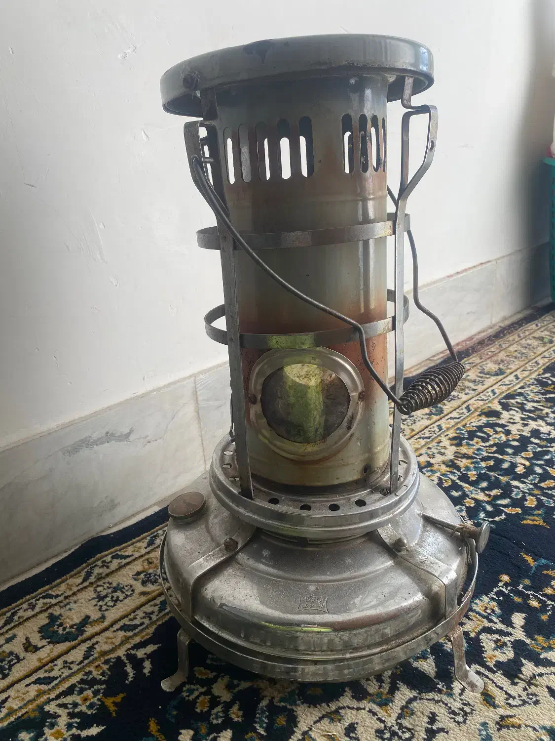 چراغ نفتی قدیمی|کلکسیون اشیاء عتیقه|کرمانشاه, |دیوار