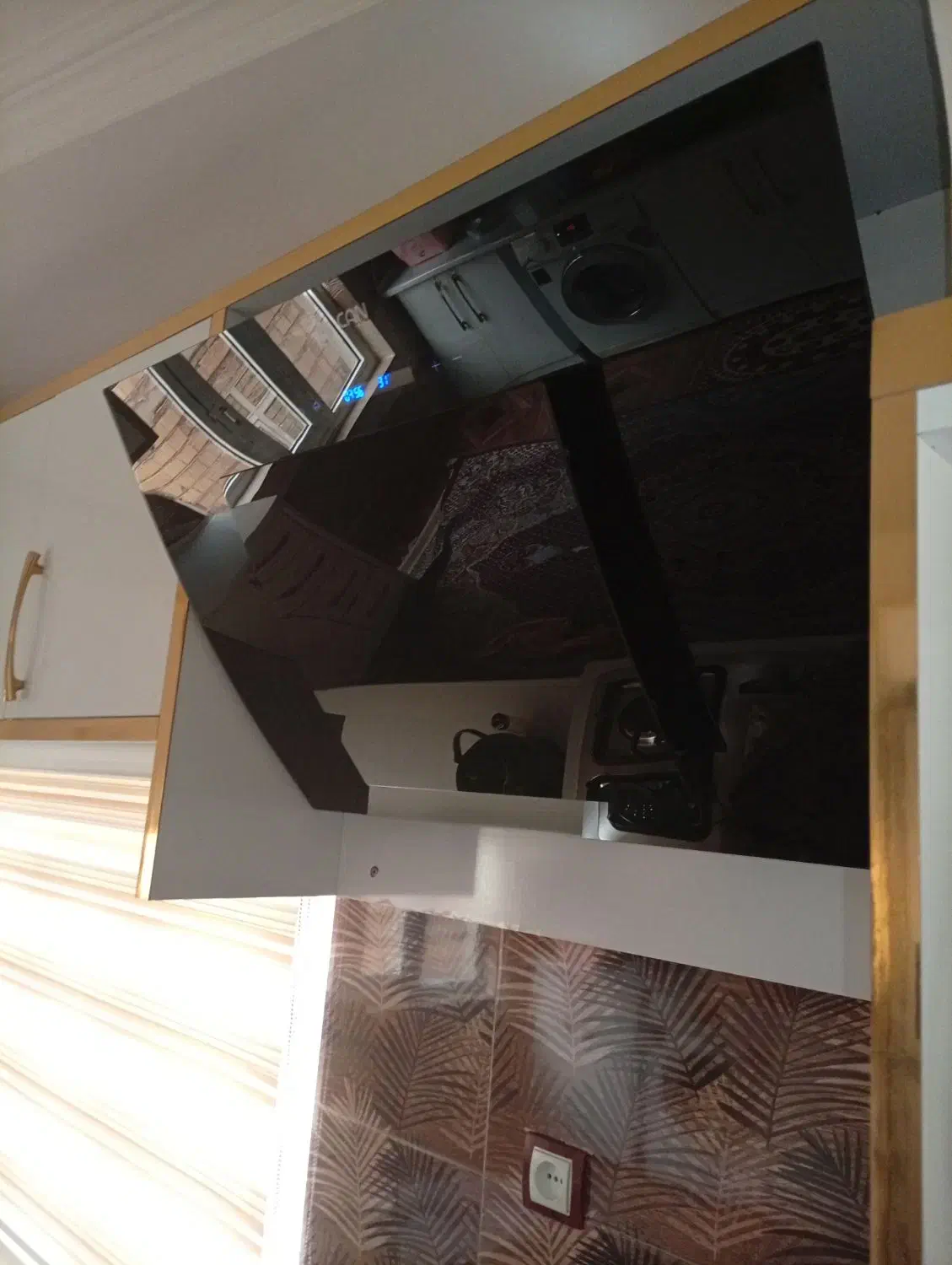 هود کن|هود|مشگین شهر, |دیوار