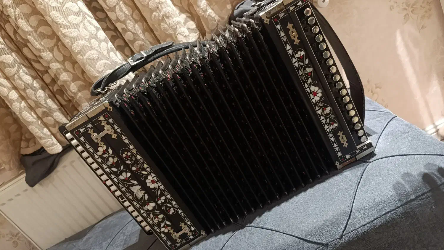 قارمون . گارمون . قارمون.گارمان . درجه یک نو|پیانو، کیبورد، آکاردئون|اردبیل, |دیوار