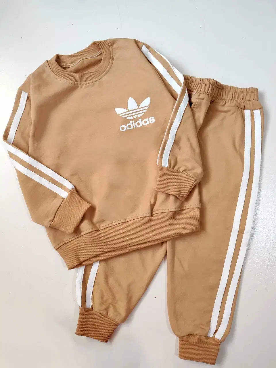 ست آدیداس|کفش و لباس بچه|رشت, جماران|دیوار