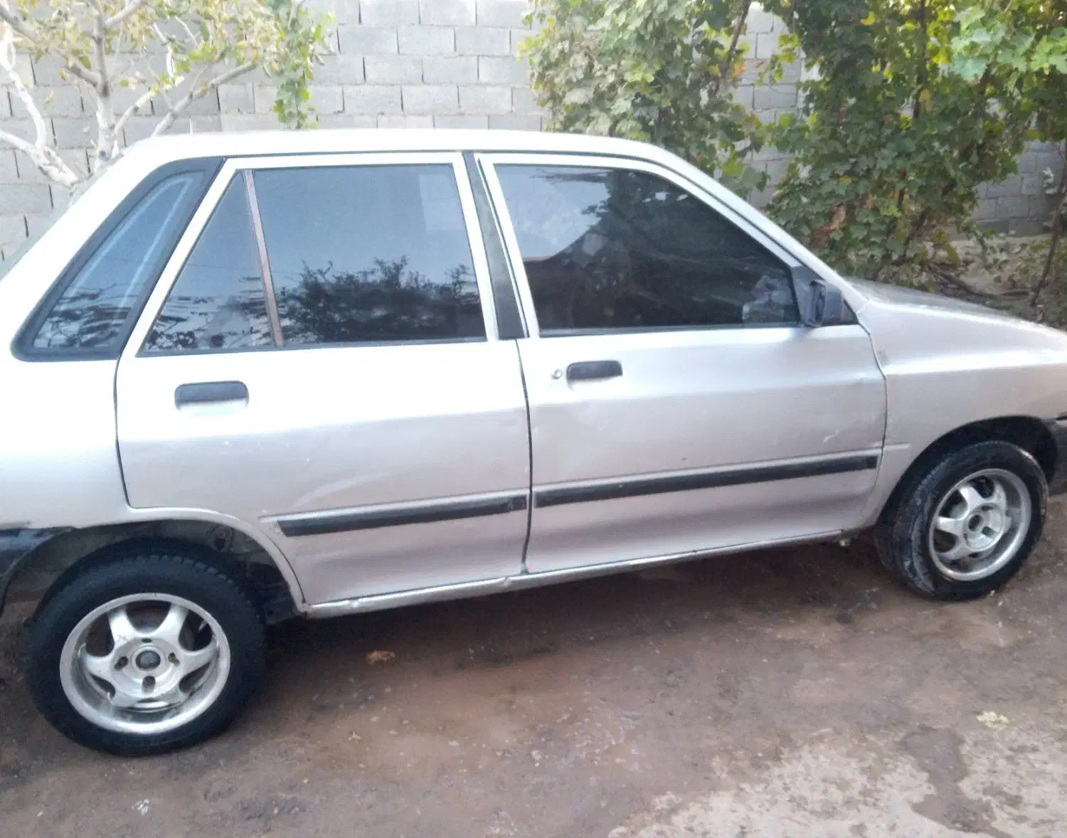 پراید مدل ۸۱ لاستیک کفی روکش تکمیل سالم|خودرو سواری و وانت|جوین, |دیوار