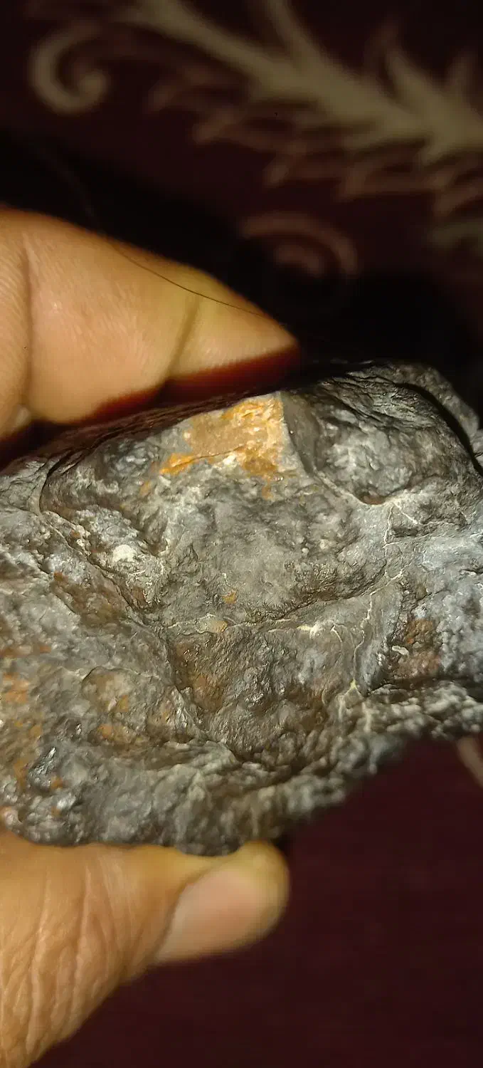 سنگ خوب|جواهرات|رباط‌کریم, رباط‌کریم|دیوار