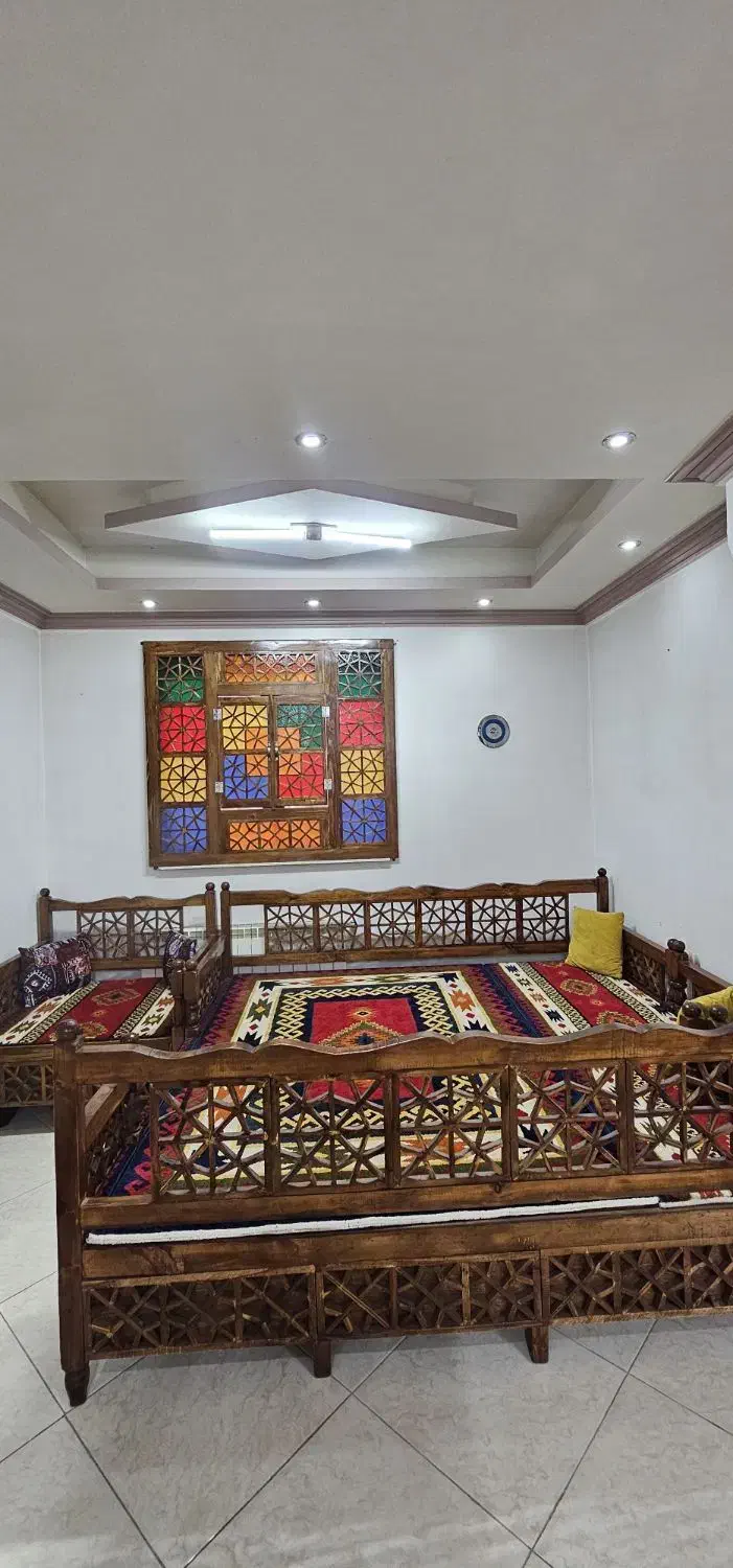 سنتی|میز و صندلی غذاخوری|رشت, جهاد|دیوار