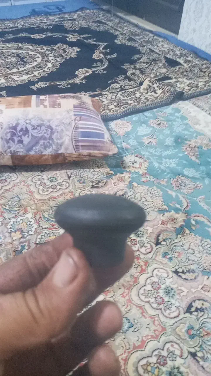 پمپ ویکرز اصل ۱۱ گلن به همراه دوعدد قالب پلاستیک|ابزارآلات|قم, نیروگاه|دیوار
