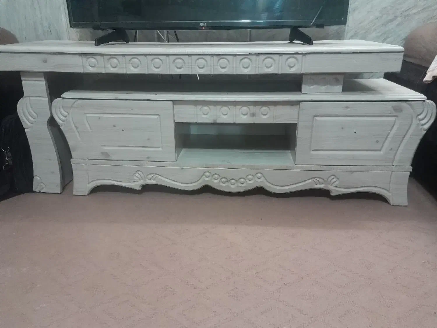 میزتلویزیون|میز تلویزیون|تربت جام, شهید نصرالهی|دیوار