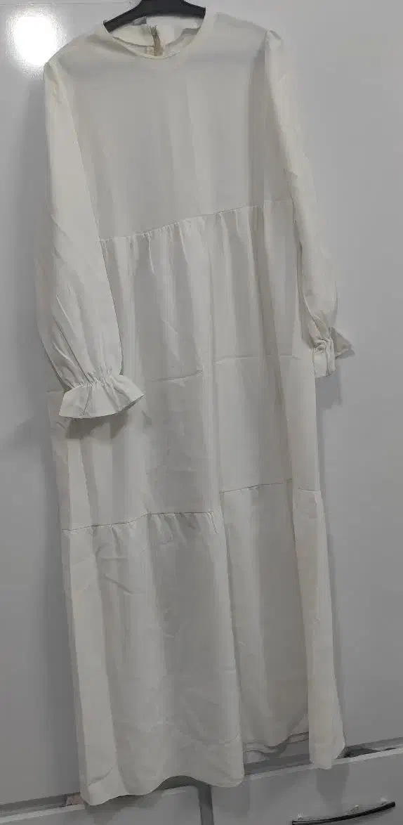 لباس مجلسی|لباس|مشهد, آپارتمان های مرتفع|دیوار