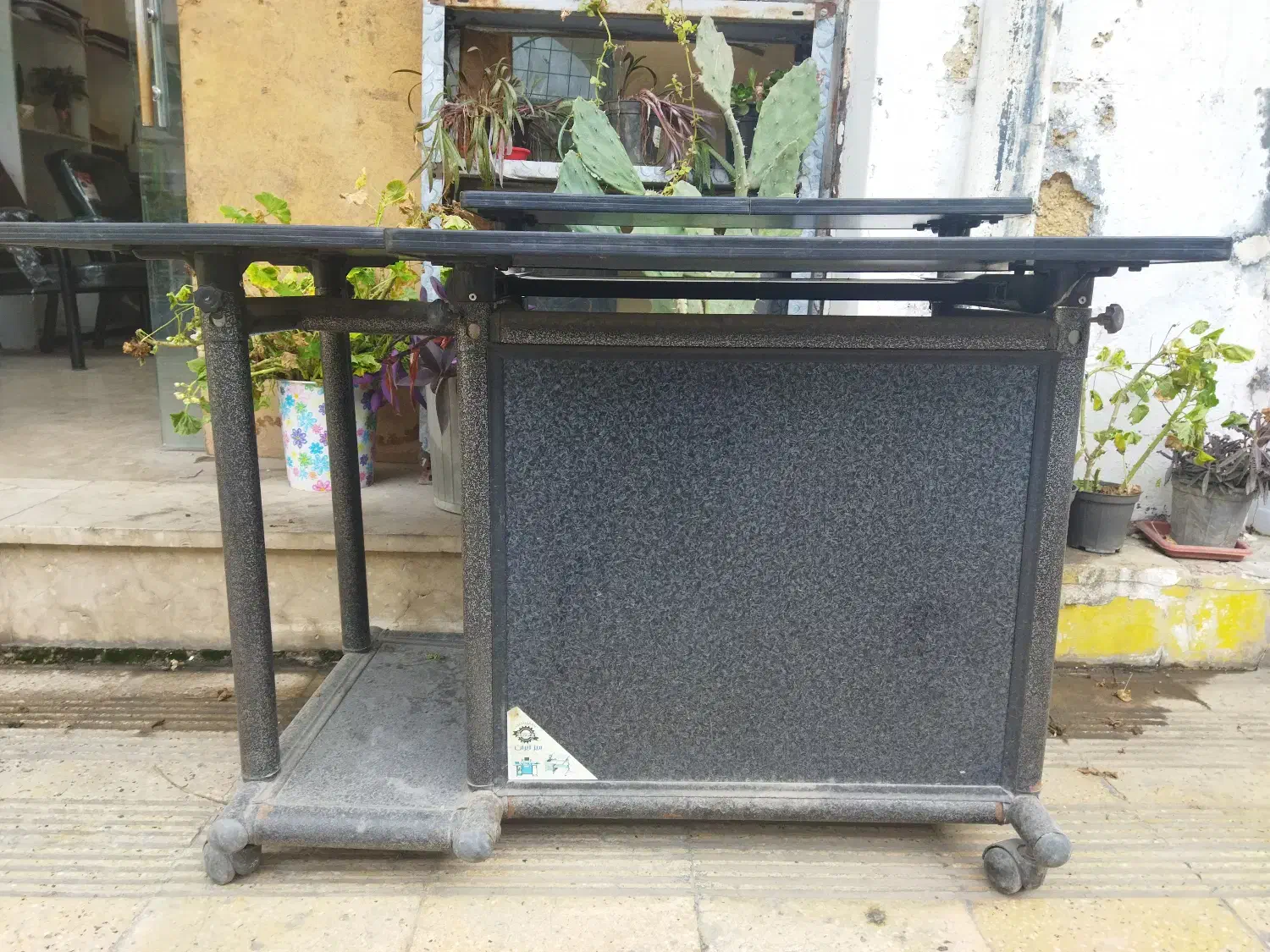 میز کامپیوتر سالم فروش فوری|میز تحریر و کامپیوتر|گرگان, |دیوار