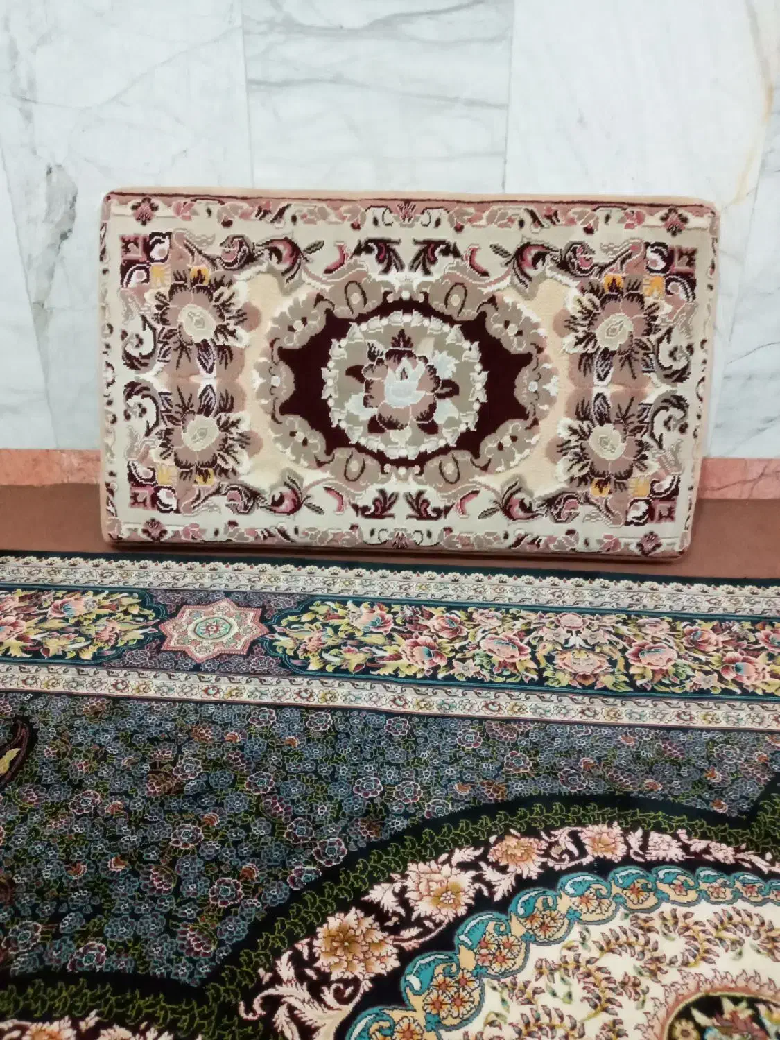 پشتی کرم نقش برجسته|پشتی|کرمانشاه, |دیوار