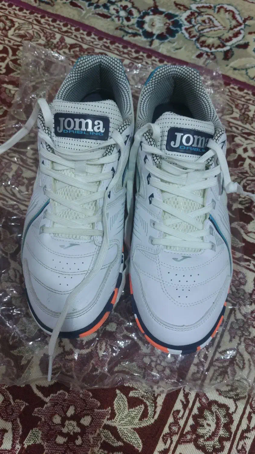 کفش فوتسال|کیف، کفش، کمربند|سقز, |دیوار