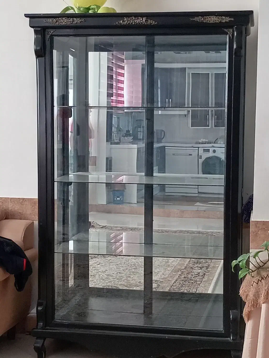 گنجه مشکی طلایی|بوفه، ویترین، کنسول|تربت جام, پاسداران|دیوار