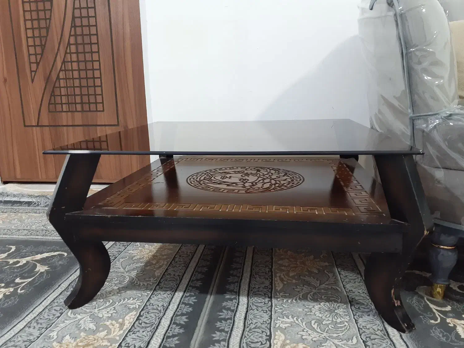 میز جلومبلی|مبلمان خانگی و میز عسلی|زاغه, |دیوار