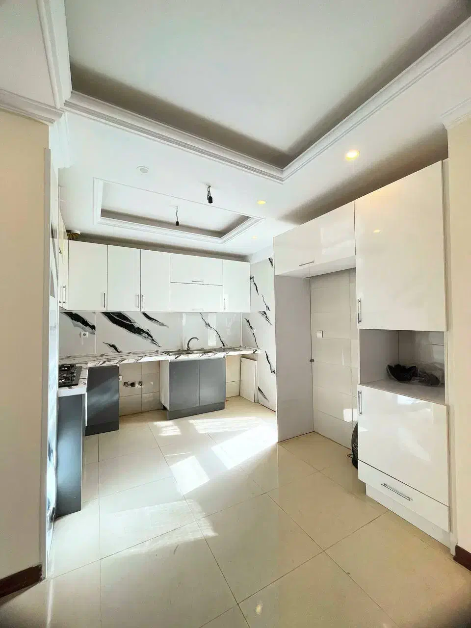 ۱۲۰ متری دلباز مشابه کلید نخورده|فروش آپارتمان|رودهن, |دیوار