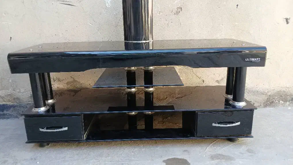 میز تی‌ وی|میز تلویزیون|دوگنبدان, |دیوار