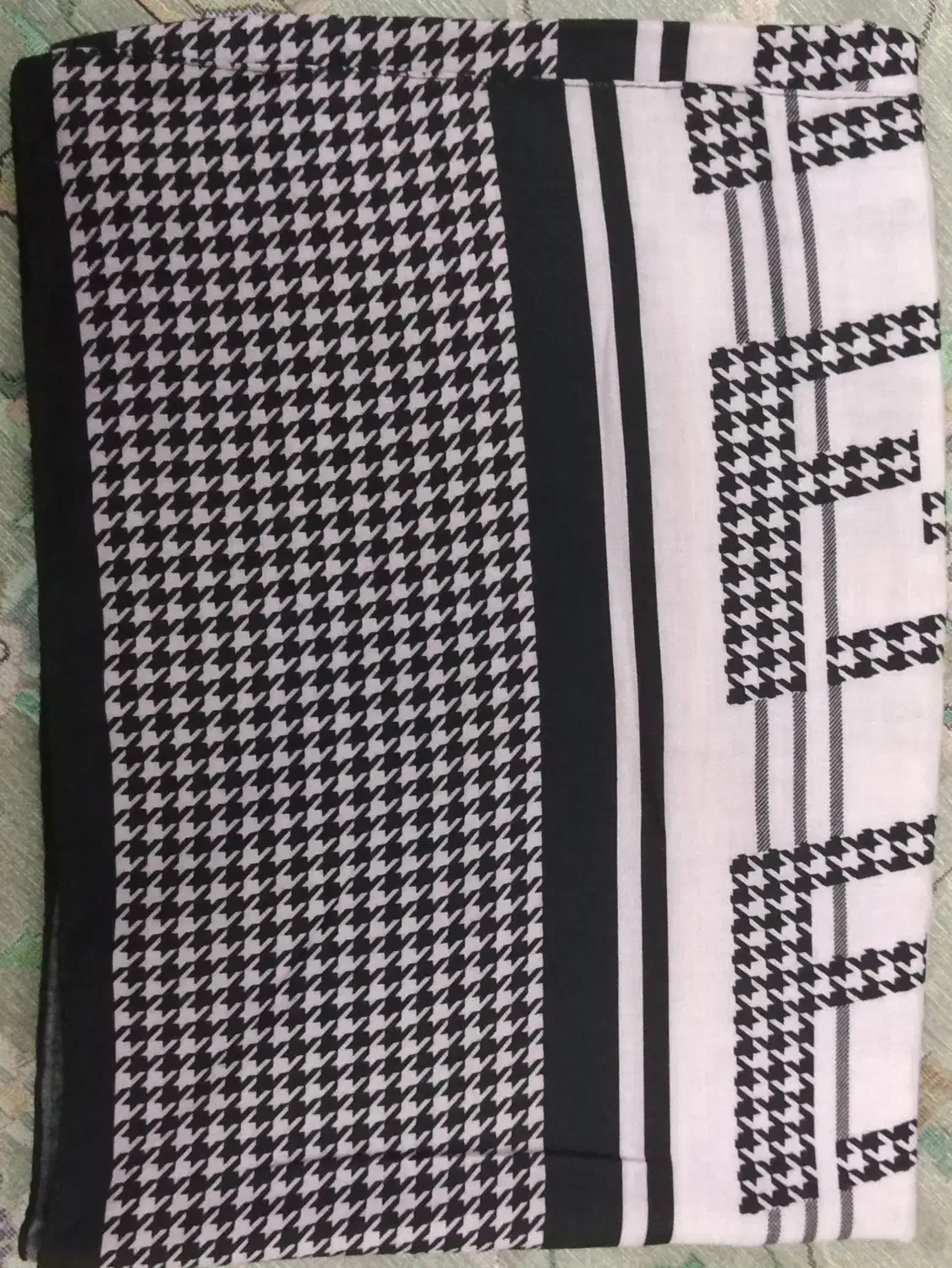 شال|لباس|تهران, چیذر|دیوار