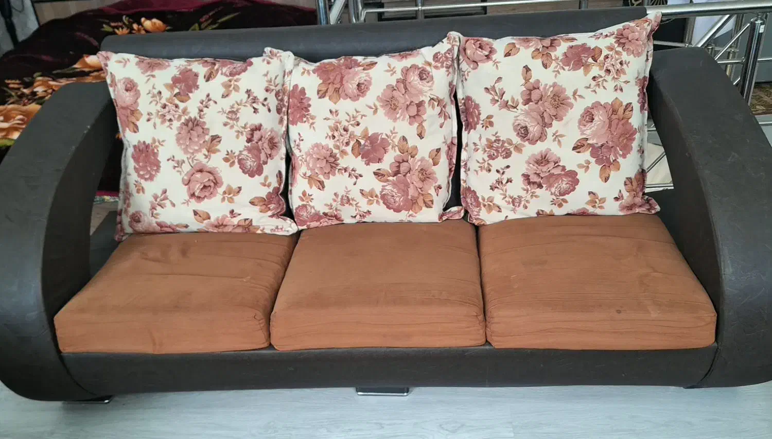 مبلمان|مبلمان خانگی و میز عسلی|اردبیل, |دیوار