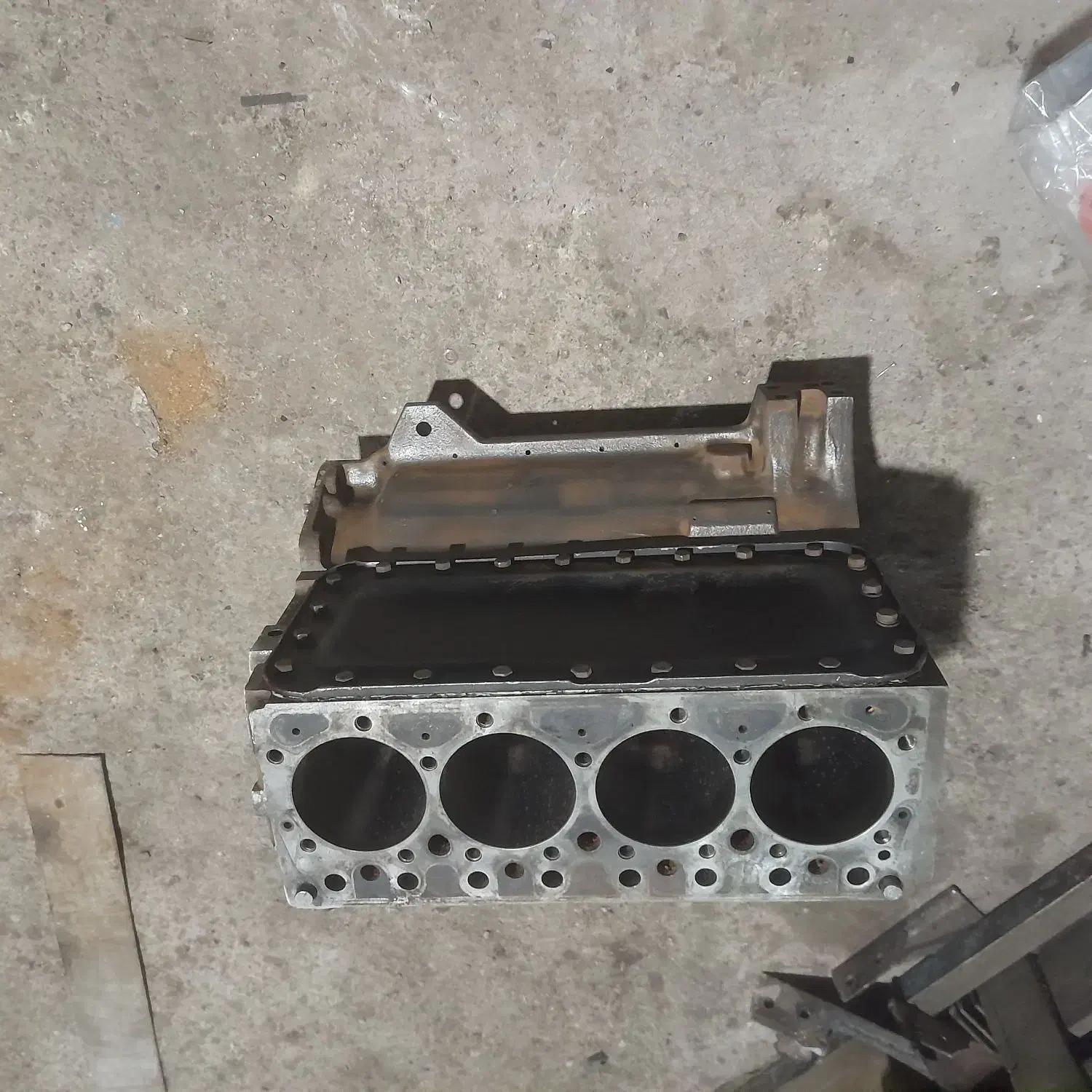 سیلندر خاور مدل ۱۳۸۷/۱/۱۲|قطعات یدکی و لوازم جانبی|برخوار, |دیوار