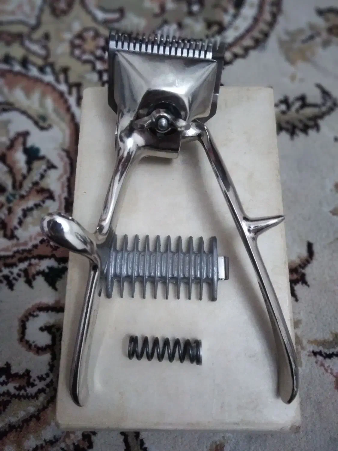 ماشین اصلاح مو قدیمی اصل آلمان|کلکسیون اشیاء عتیقه|اندیشه, اندیشه فاز ۳|دیوار