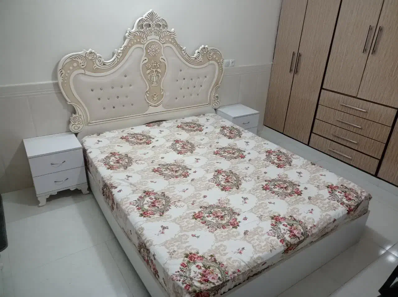 تخت خواب دونفره|تخت و سرویس خواب|اراک, |دیوار