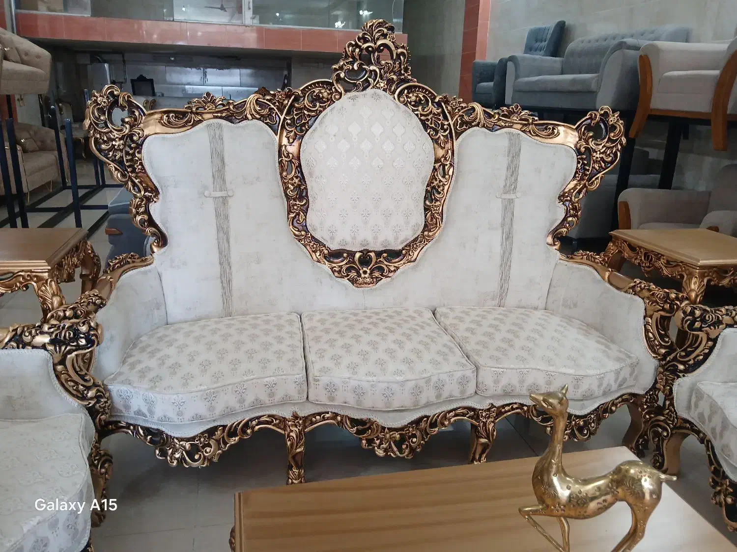 مبل سلطنتی ۷نفره و۹نفره|مبلمان خانگی و میز عسلی|کاشمر, |دیوار