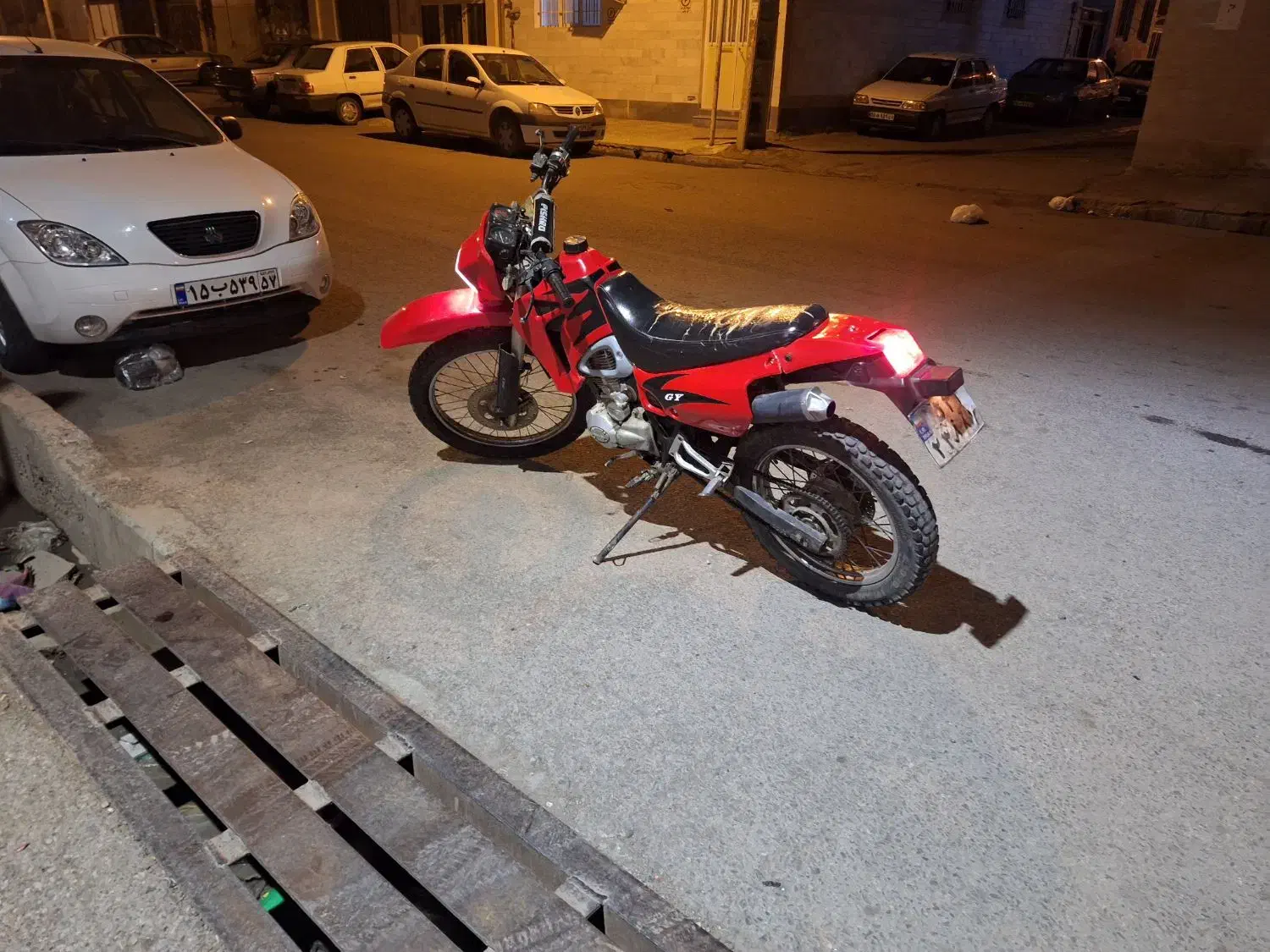 تریل دواگزوز پیشرو ۲۰۰|موتورسیکلت|ساوه, |دیوار