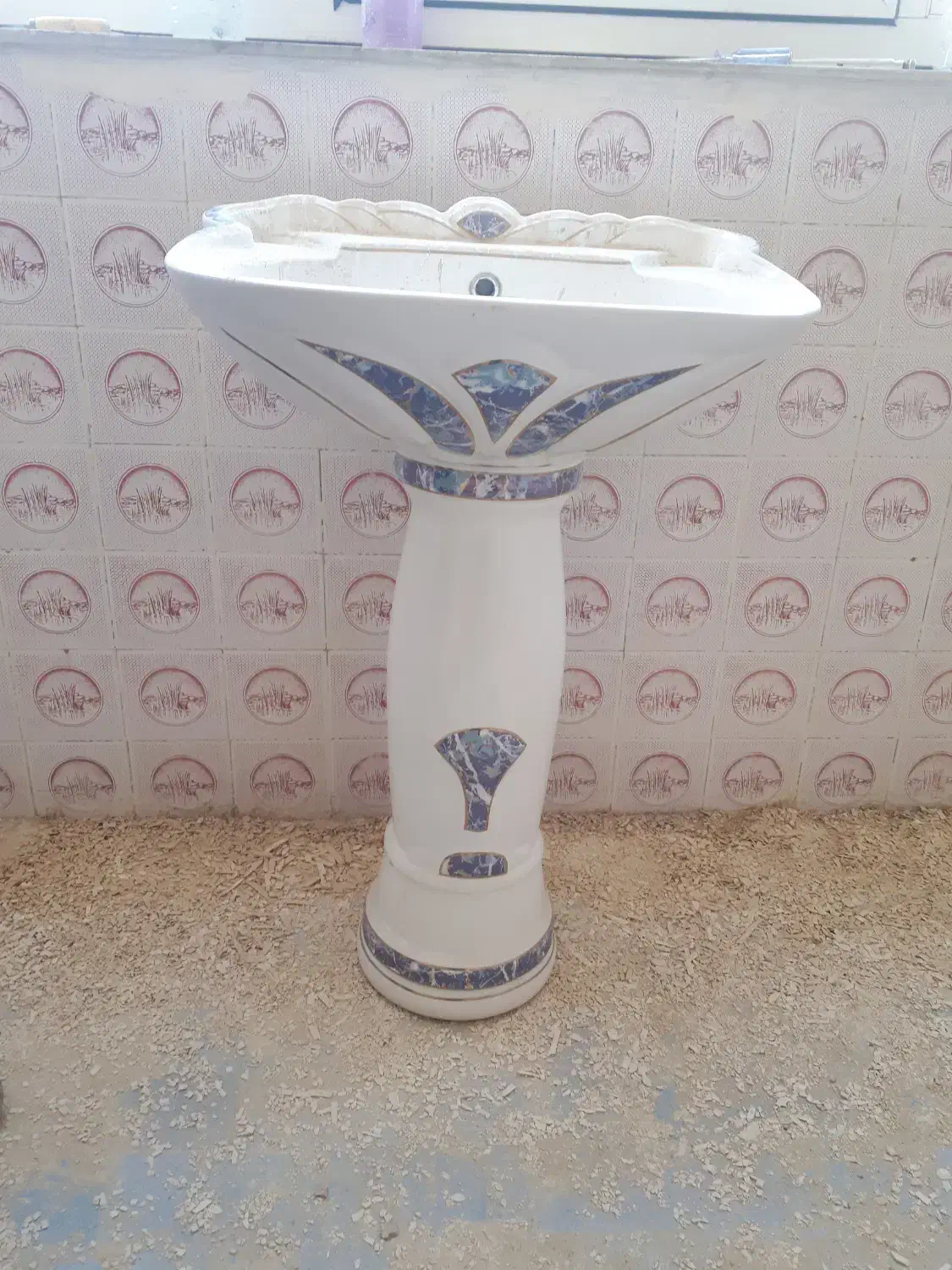 روشویی کارکرده هستش ولی نو مونده|لوازم سرویس بهداشتی|تبریز, |دیوار