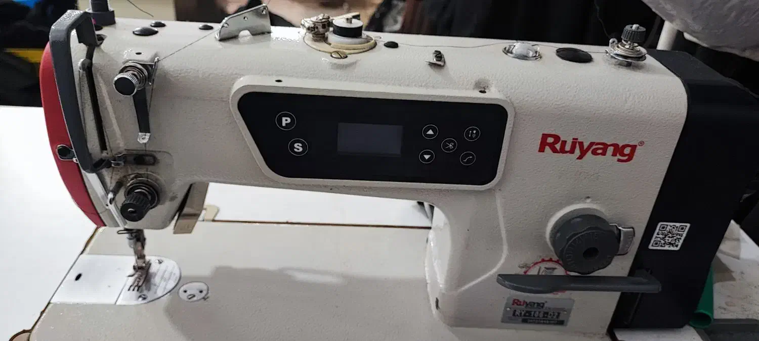 چرخ خیاطی رویانگ|چرخ خیاطی و ریسندگی|قم, سراجه (۱۵ خرداد)|دیوار