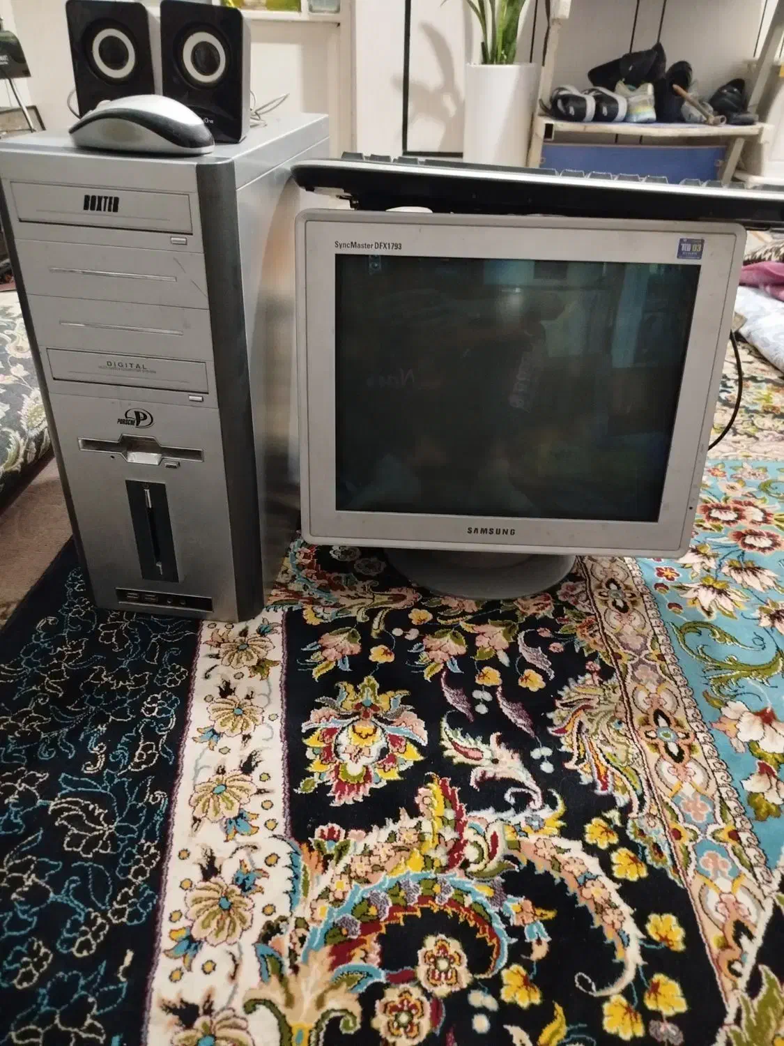 کامپیوتر قدیمی سالم و تمیز|رایانه رومیزی|اندیمشک, |دیوار