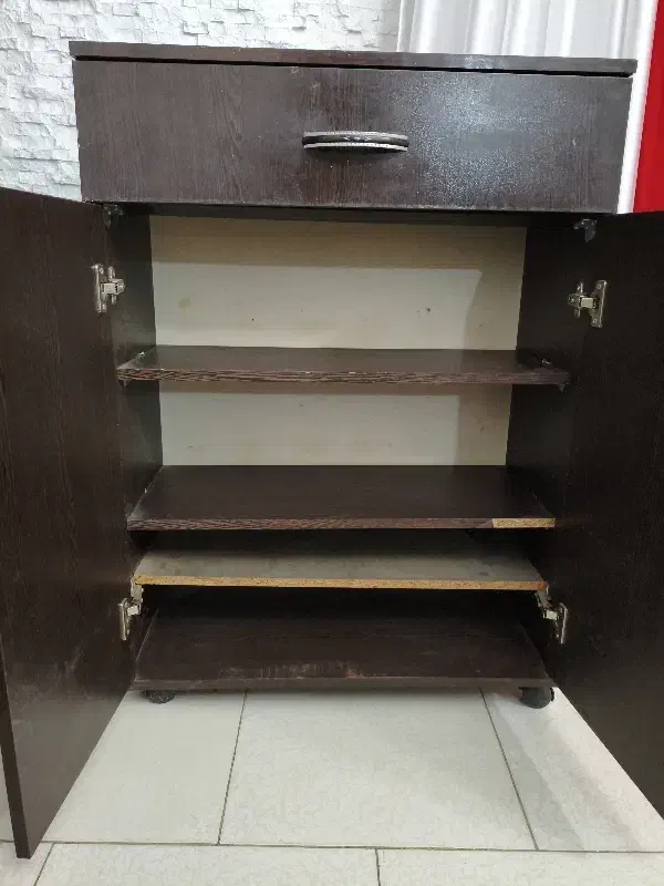 جاکفشی چرخ‌دار|جاکفشی، کمد، دراور|تهران, سازمان برنامه جنوبی|دیوار