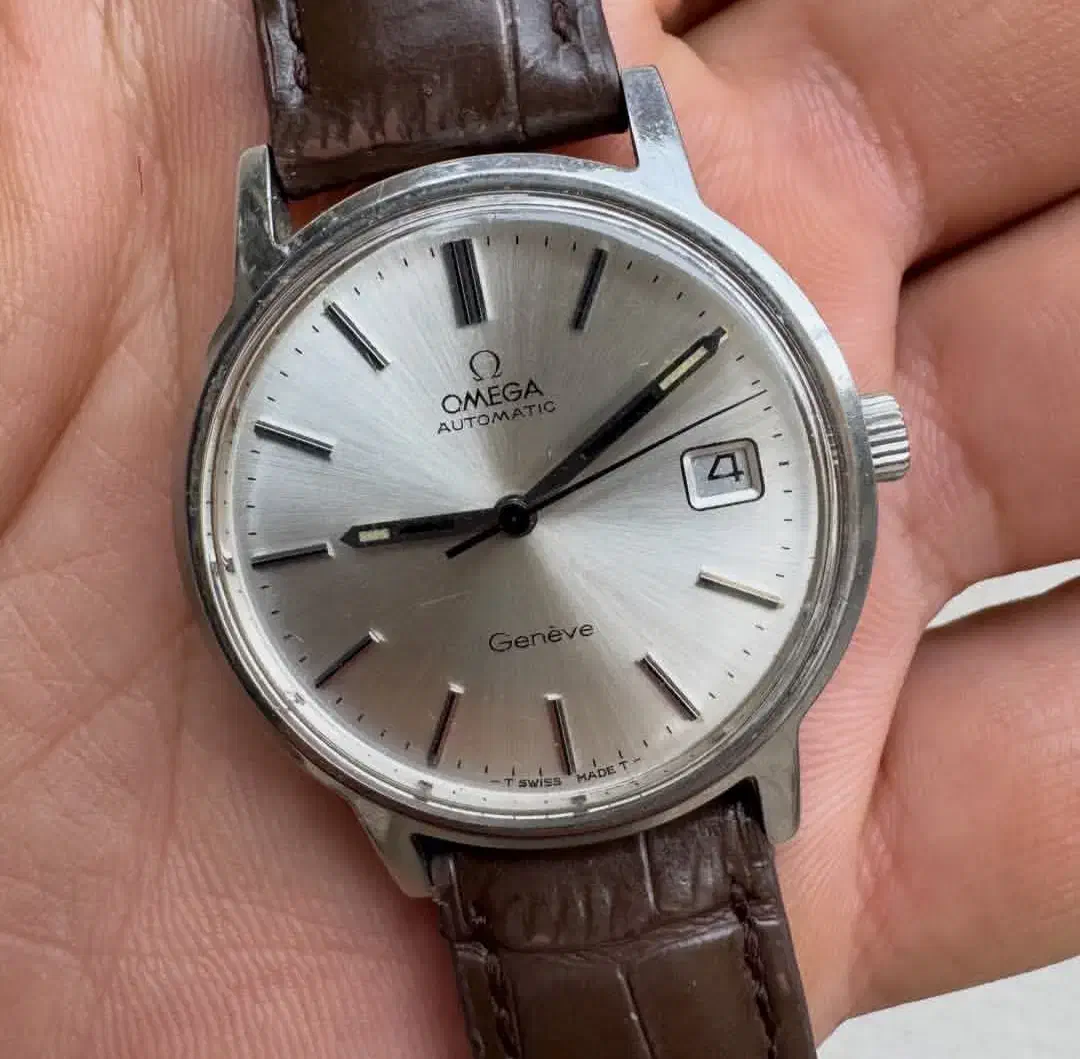 امگا اصلی|ساعت|فولادشهر, C4|دیوار