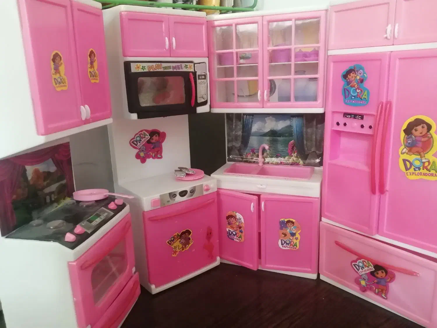 اسباب‌بازی اشپزخانه ی چهار تیکه دورا|اسباب‌بازی بچه|شاهین‌شهر, شهرک ردانی پور|دیوار