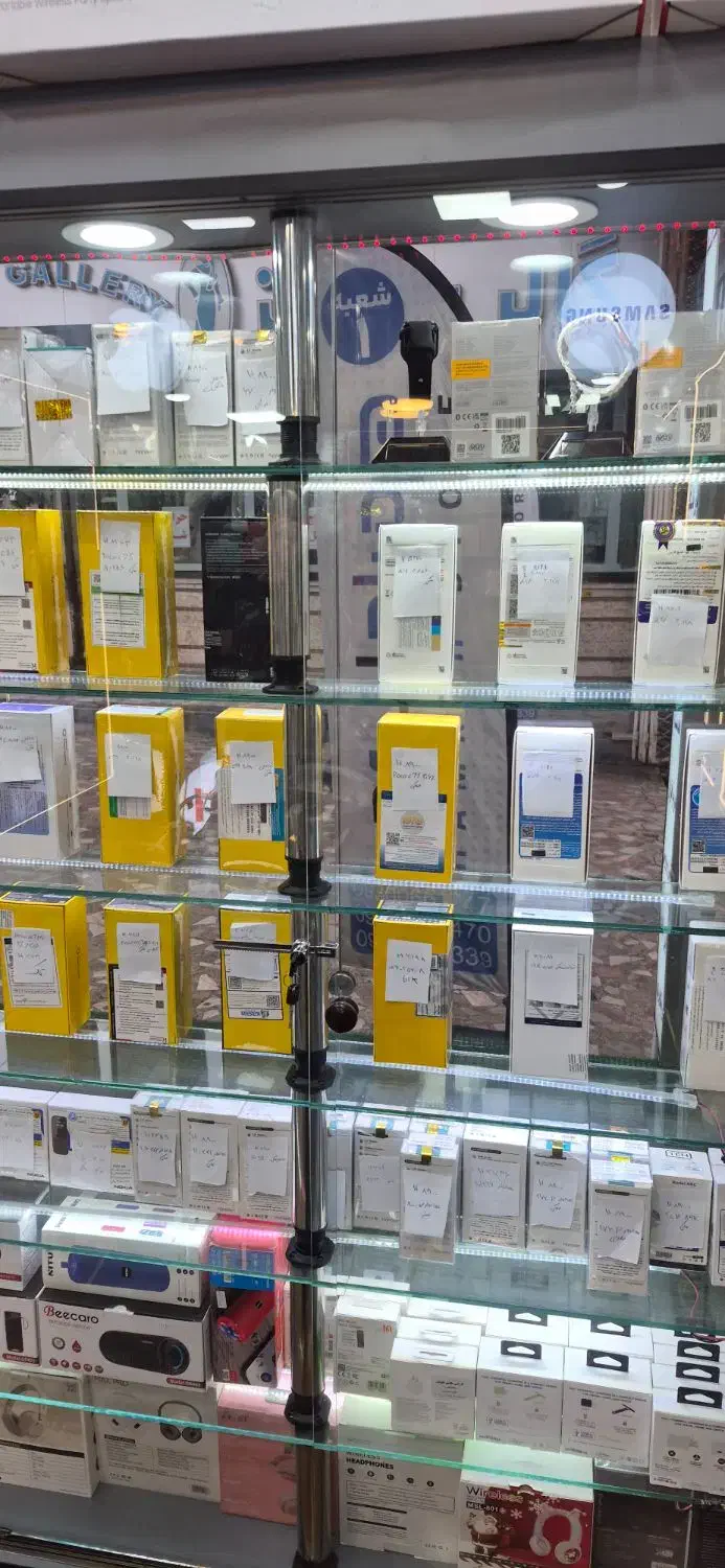 یک تعمیرکار موبایل|استخدام رایانه و فناوری اطلاعات|تنکابن, |دیوار