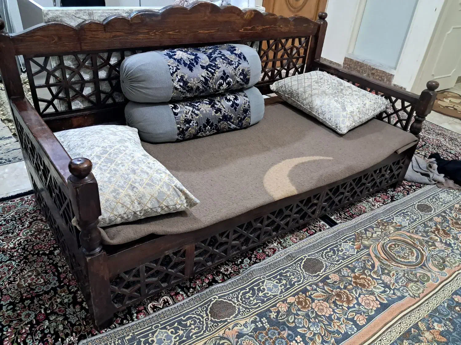 تخت مناسب سفره خونه|تخت و سرویس خواب|قدس, شهر‌قدس|دیوار