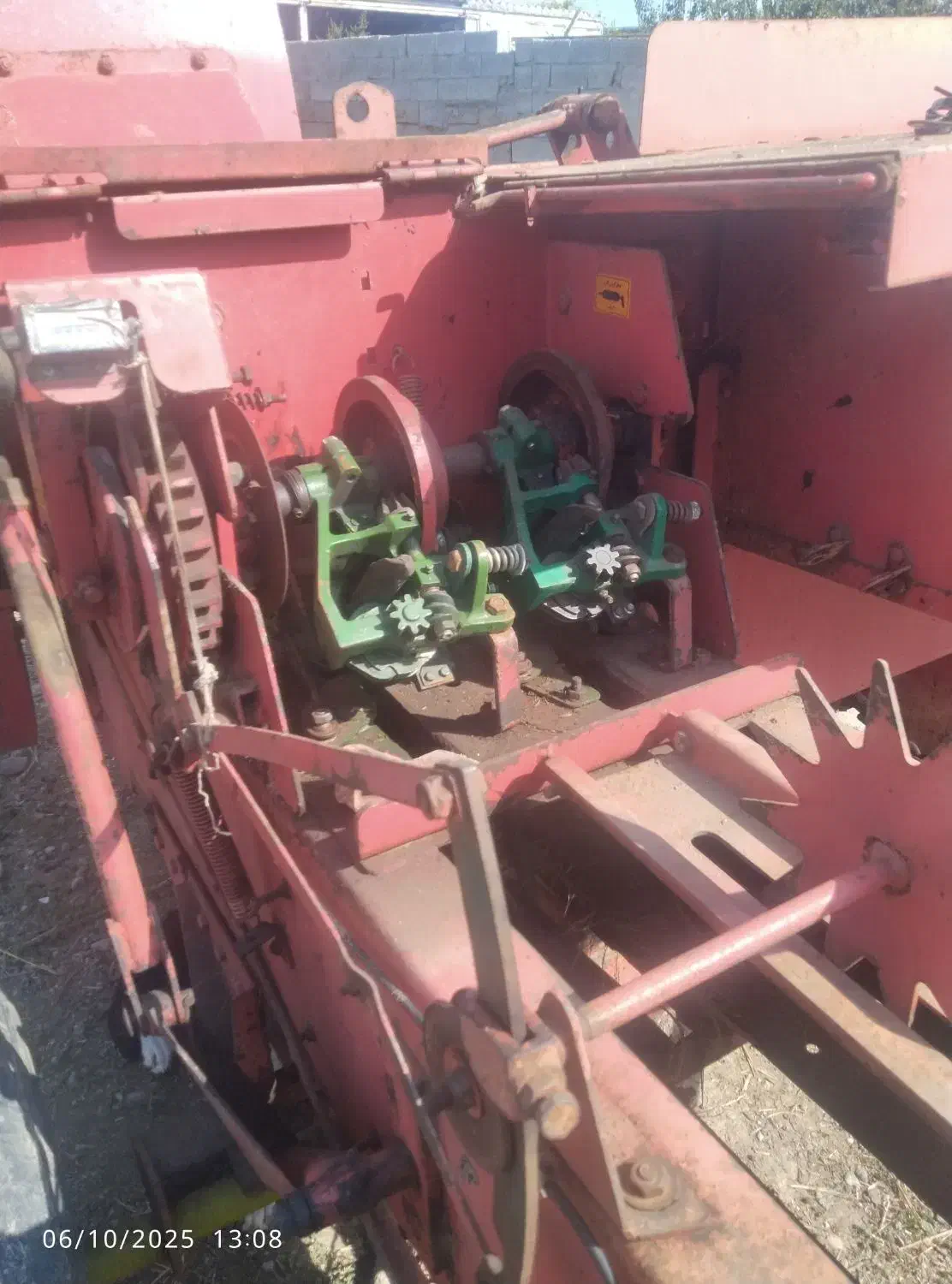 دستگاه بسته بندی یونجه بیلر یونجه پرس یونجه|ماشینآلات صنعتی|بهارستان, |دیوار