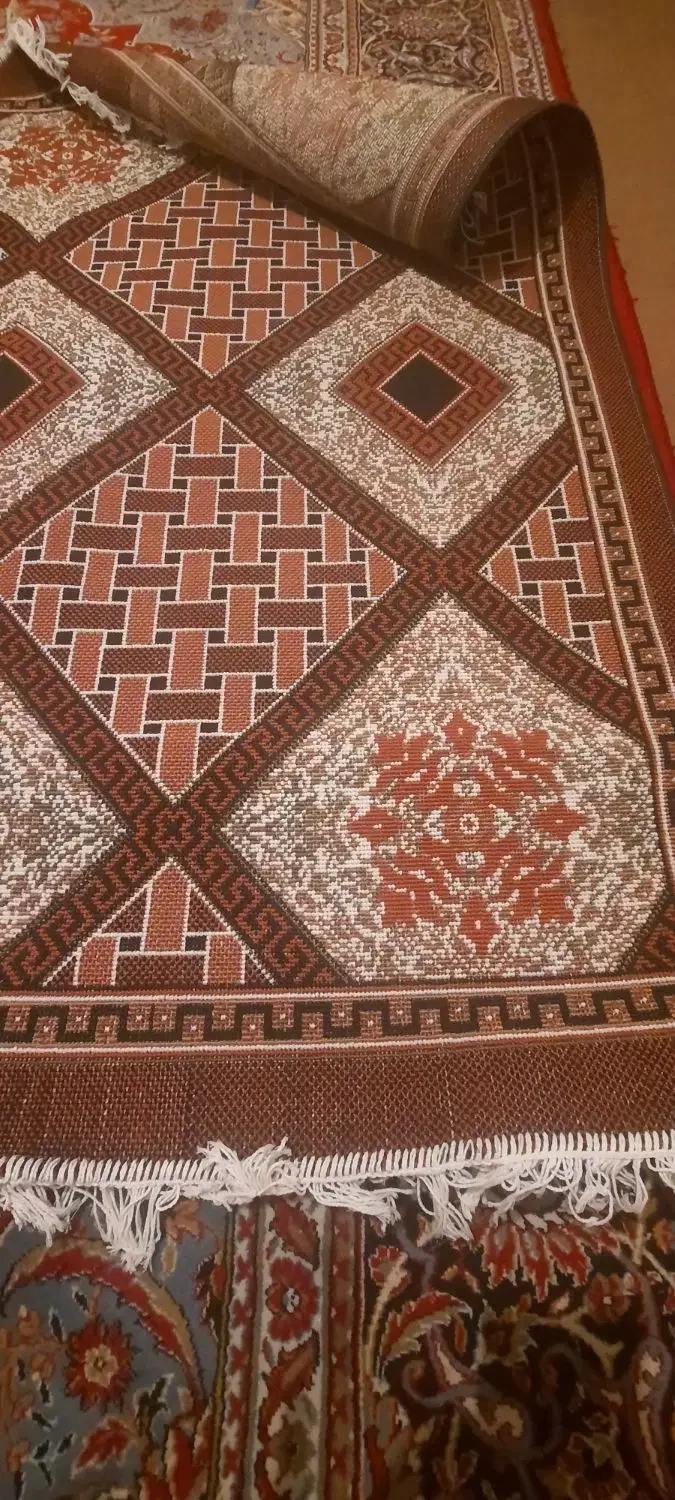 گلیم ماشینی|گلیم، جاجیم، گبه|کرمانشاه, |دیوار