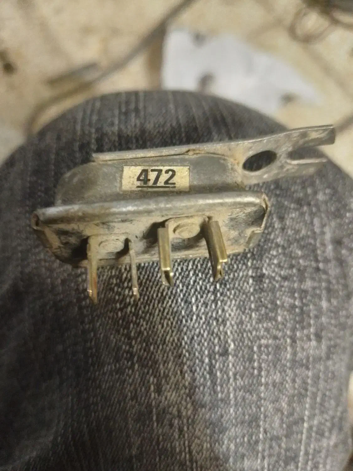 افتامات پشت آمپر لندروور|قطعات یدکی و لوازم جانبی|هشتگرد, مدرس|دیوار