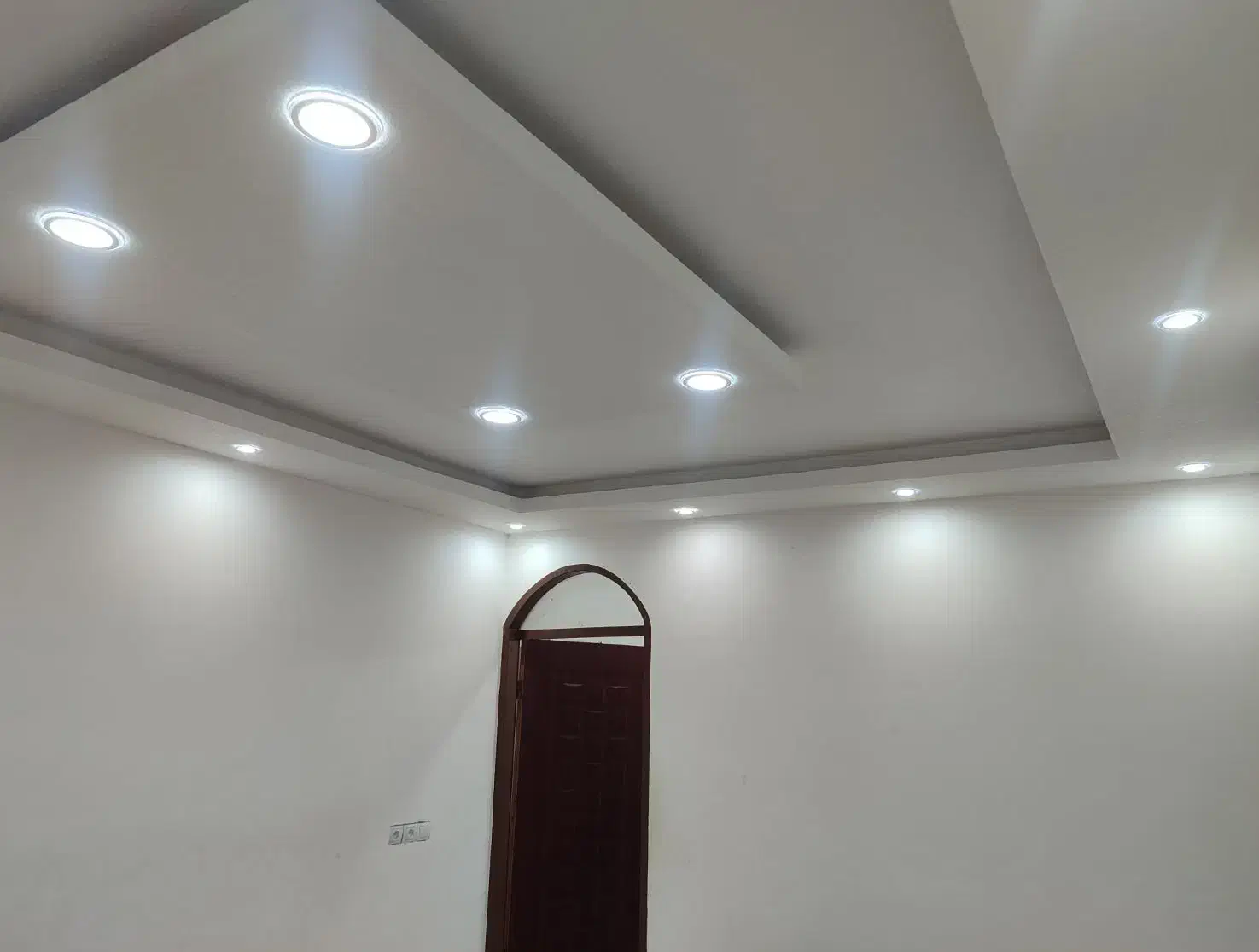 آپارتمان طبقه اول سر خیابان اصلی سبزآباد مهر۲۰|فروش آپارتمان|بوشهر, |دیوار