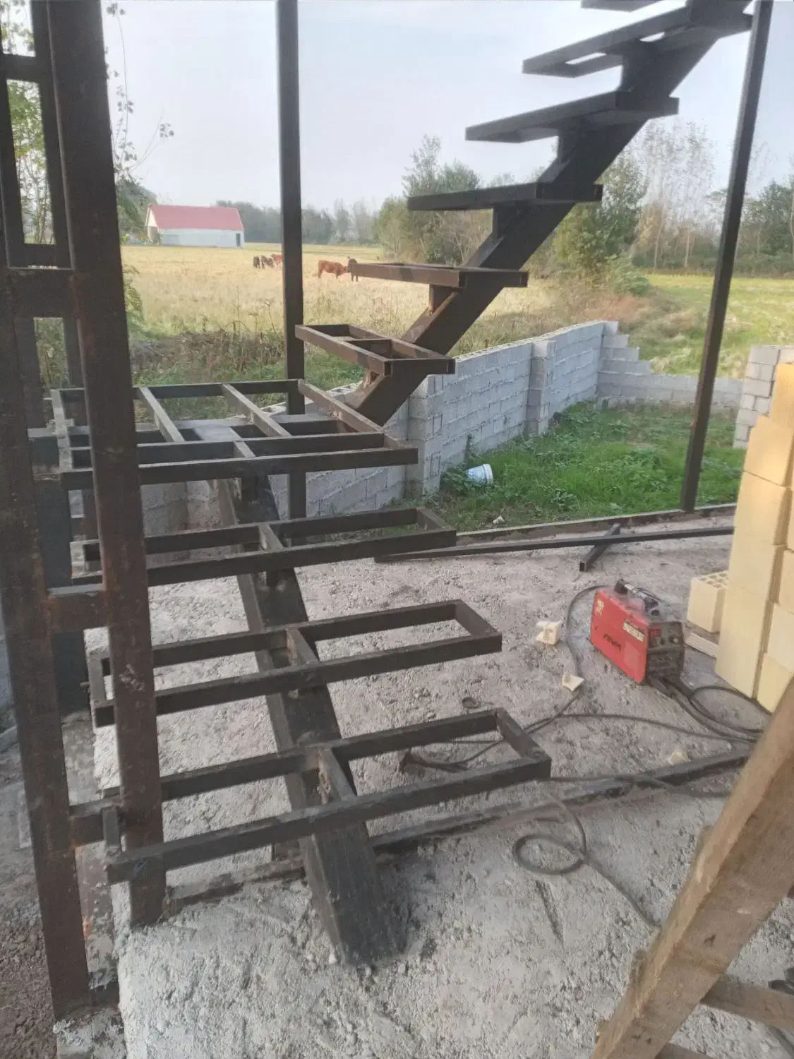 جوشکاری و انوای بازسازی ساخت و نصب کرکره برقی|خدمات پیشه و مهارت|کوچصفهان, |دیوار