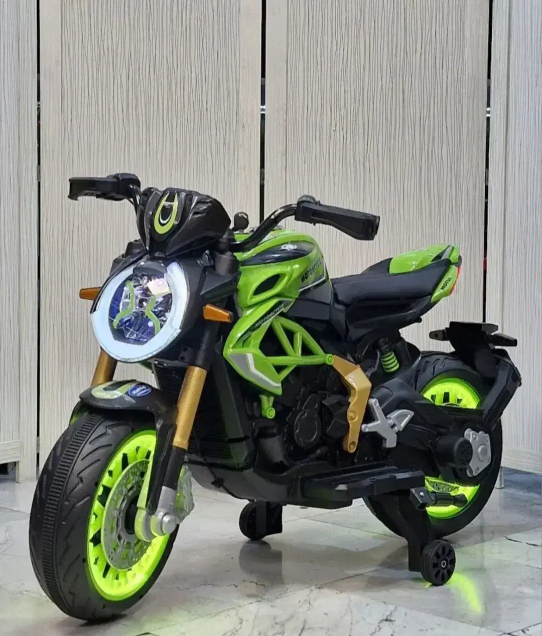 موتور/ماشین شارژی کمک دار از دم چک بدون پول پیش|اسباب و اثاث بچه|نجف‌آباد, باغ ملی|دیوار