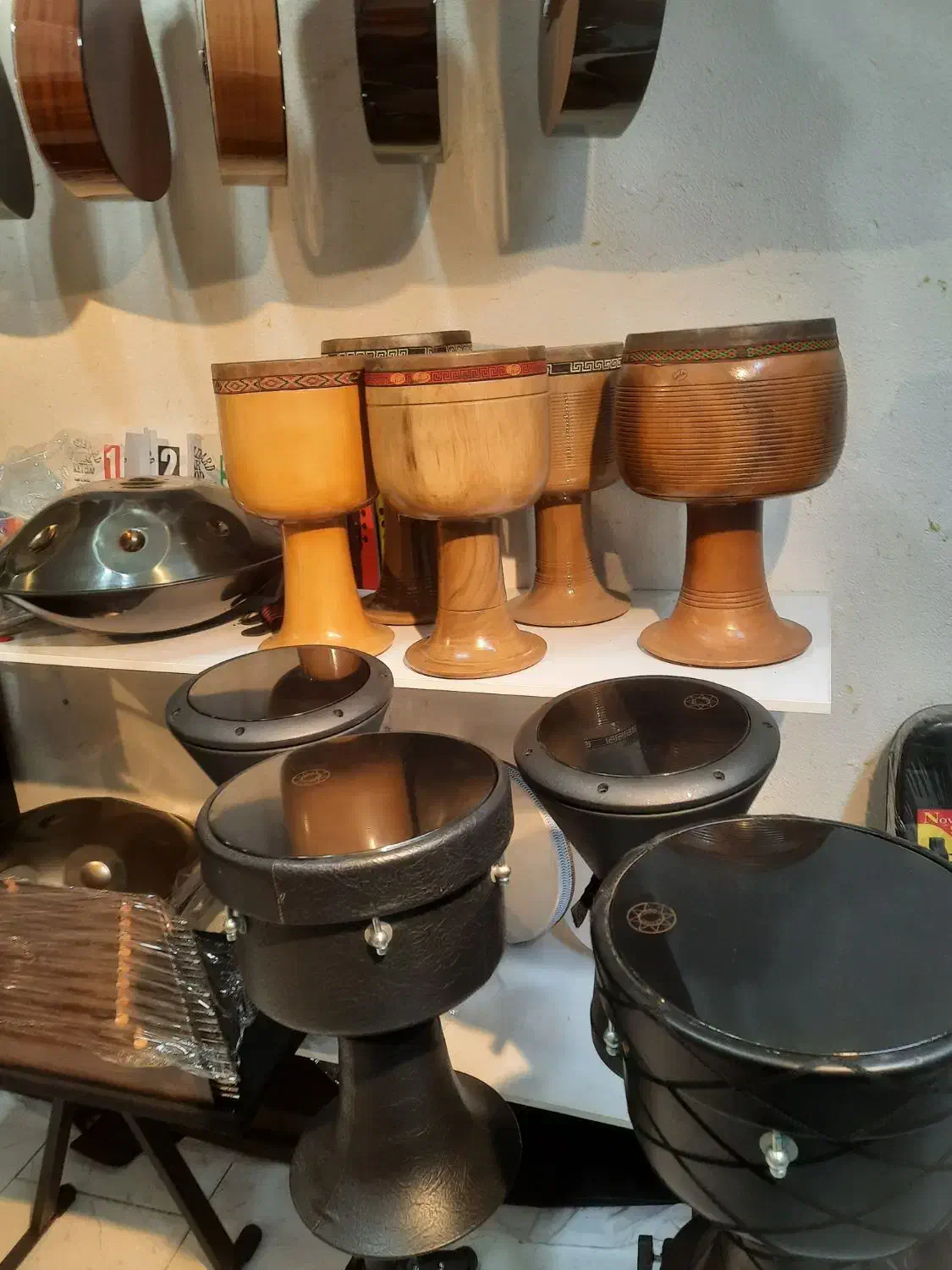 تنبک ضربی|درام و پرکاشن|مینودشت, |دیوار