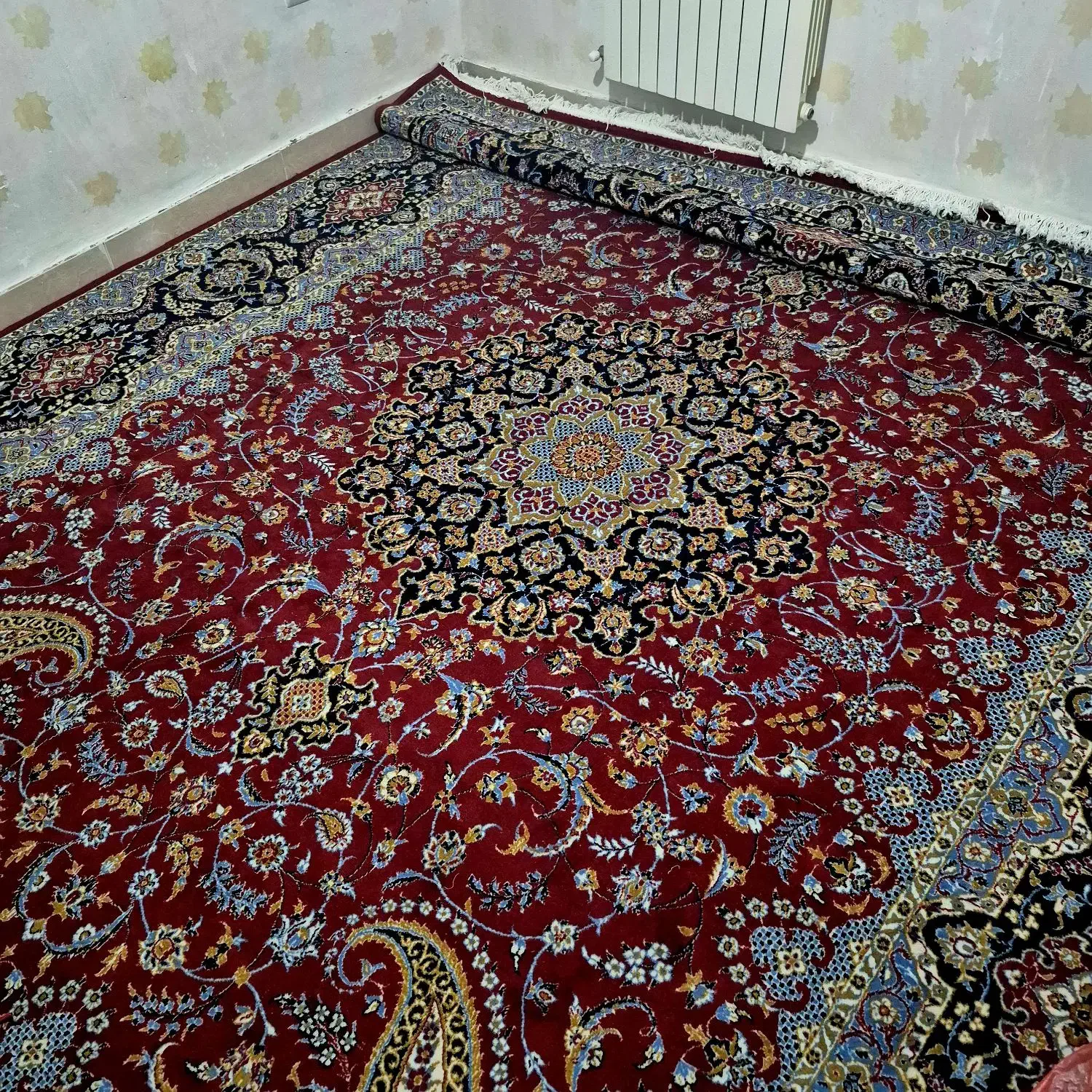 فرش ۱۲ متری ۵۰۰ شانه|فرش|رباط‌کریم, مسکن مهر آبشناسان|دیوار