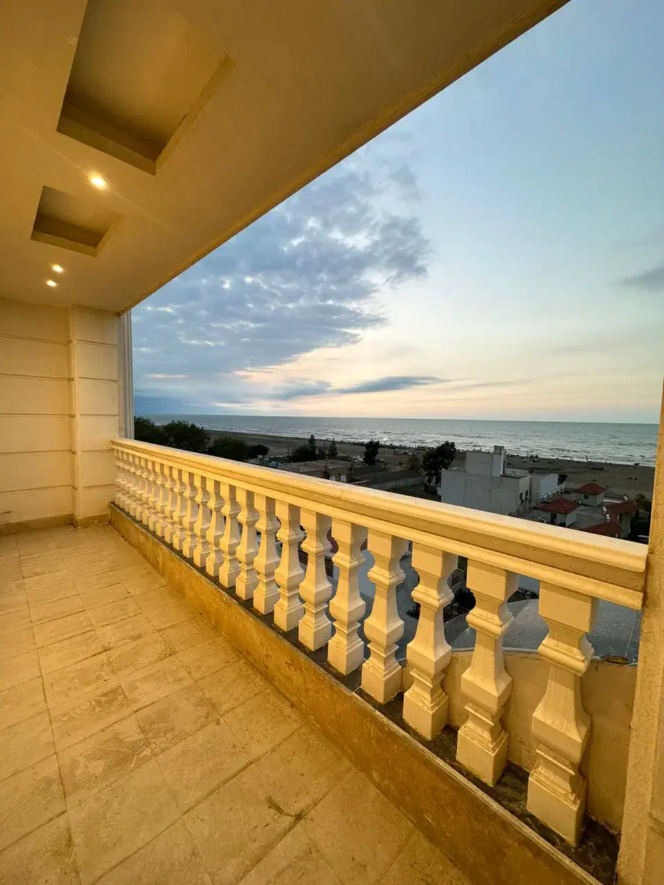 برج فریدونکنارپلاک اول دریا ۱۱۷ نوساخت کلید نخورده|فروش آپارتمان|فریدون‌کنار, |دیوار