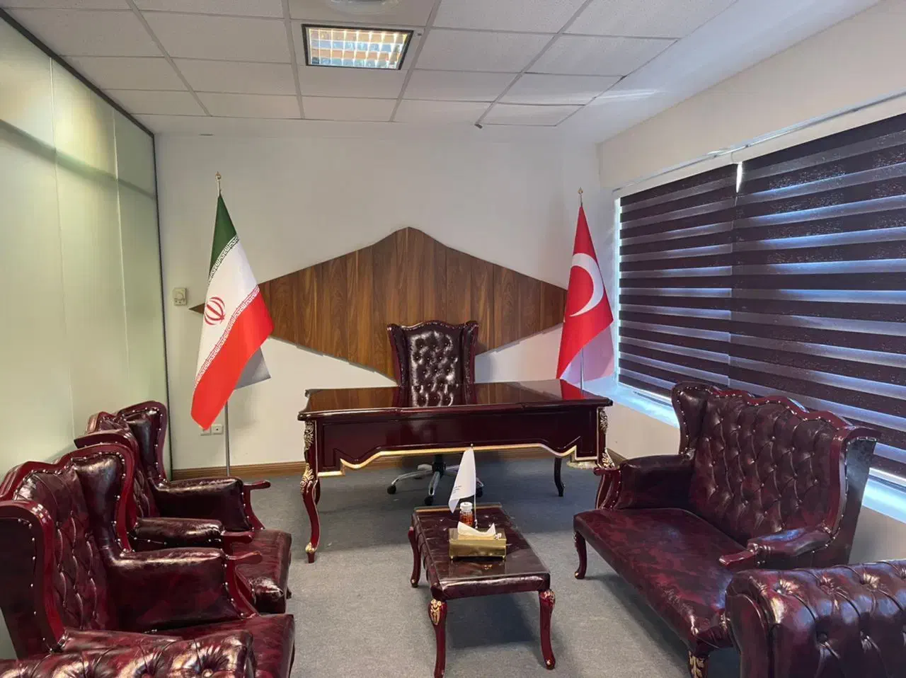 مبلمان اداری دسته چوبی کلاسیک صندلی|دفتر کار|اصفهان, رحیمآباد|دیوار