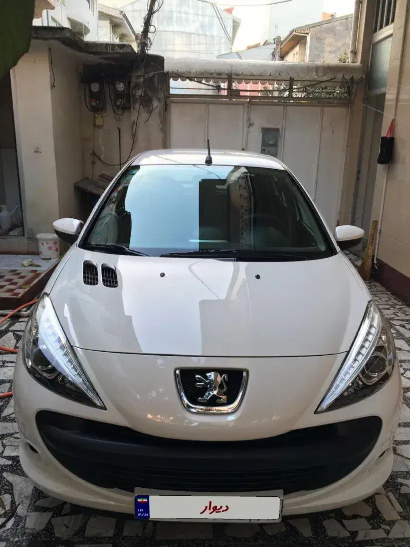 ۲۰۷دنده ای|خودرو سواری و وانت|رشت, کوی حسینی|دیوار